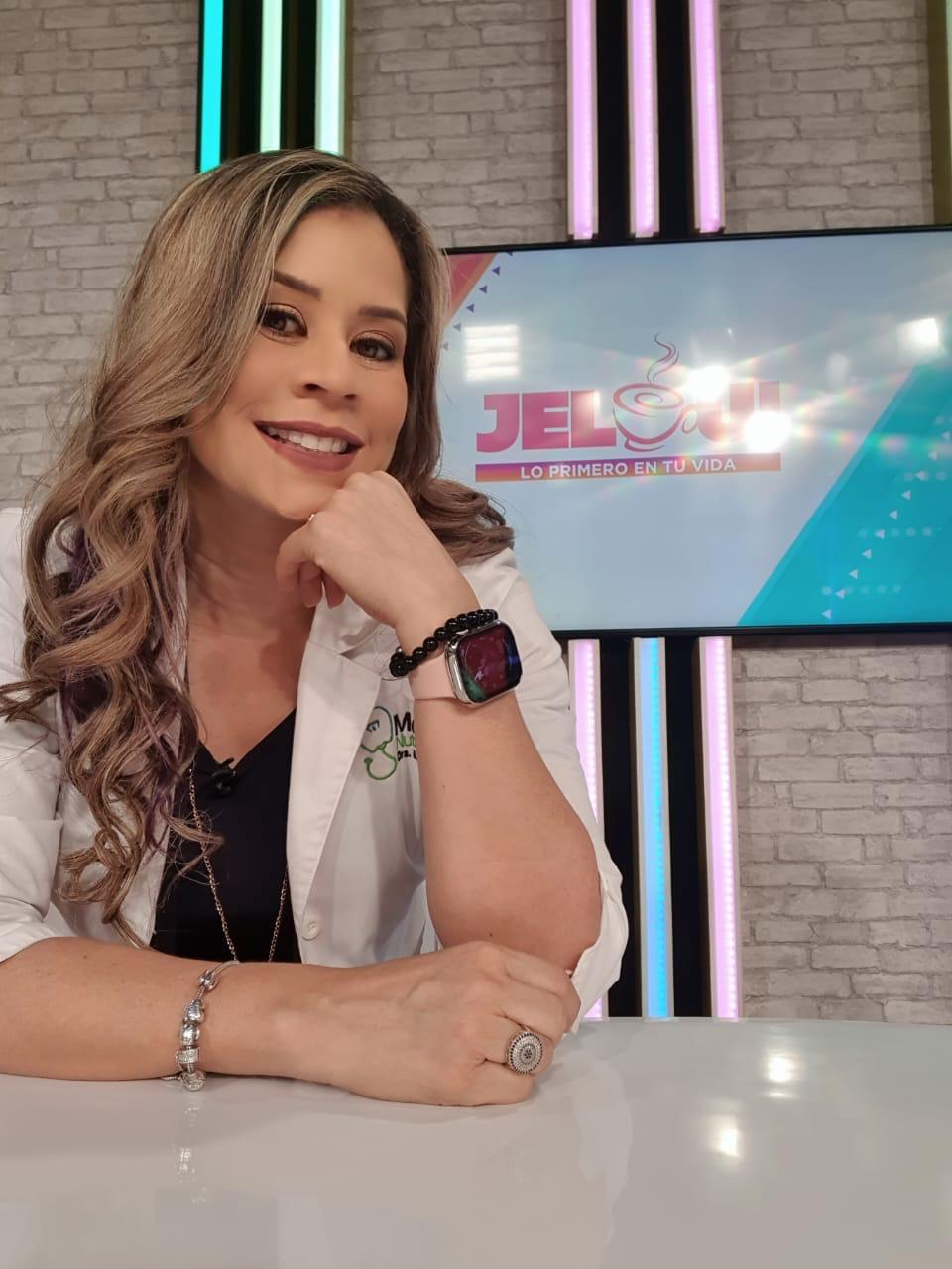 Participación de Dra Kellys en el Programa Jelou - TVN Dra. Kellys en el Programa Jelou